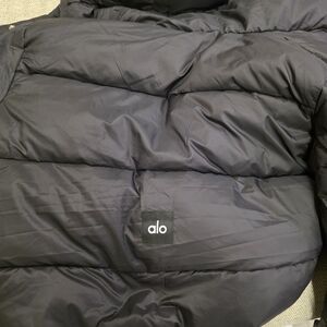ALO Yoga Gold Rush Black Puffer Jacket